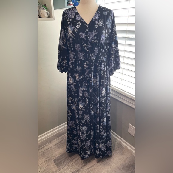 City Chic Women's Apparel‎ Women's City Chic Plus Size Maxi Lyra - Picture 6 of 8